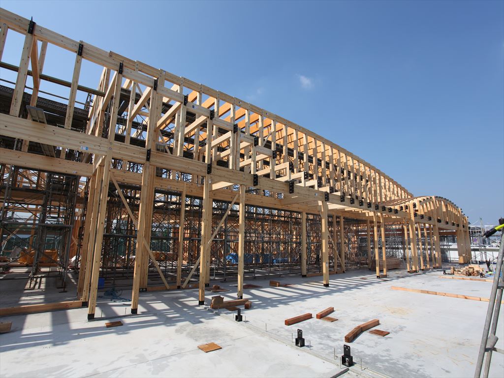 大規模木造におけるSE構法の強み：木造非住宅に特化した専門チームが対応