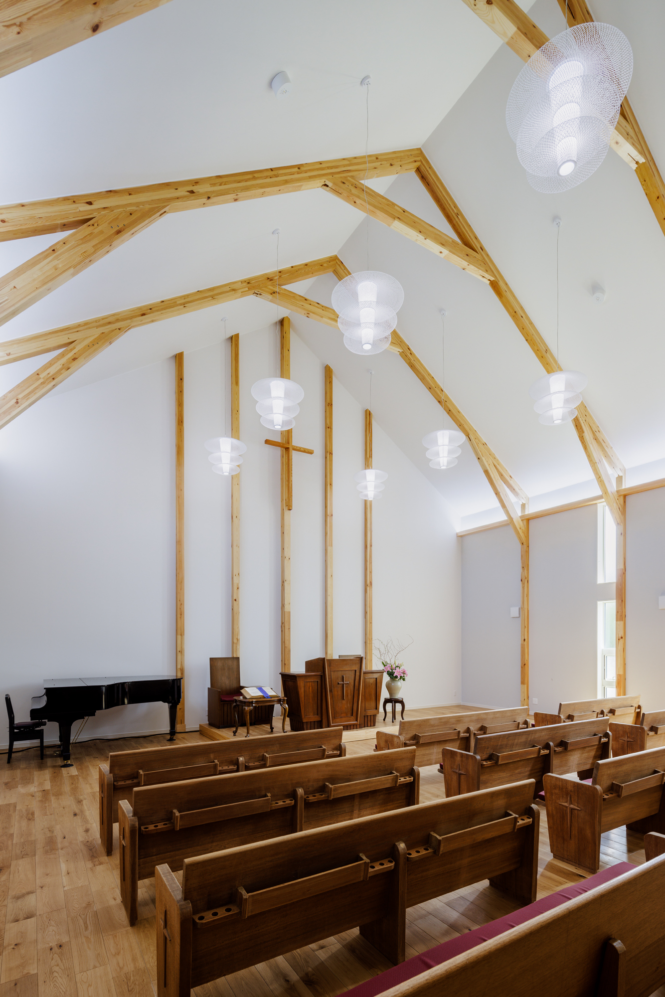 教会に木造が適している理由