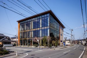 自社ビルこそ木造化!SE構法登録施工店の木造ビル事例まとめ