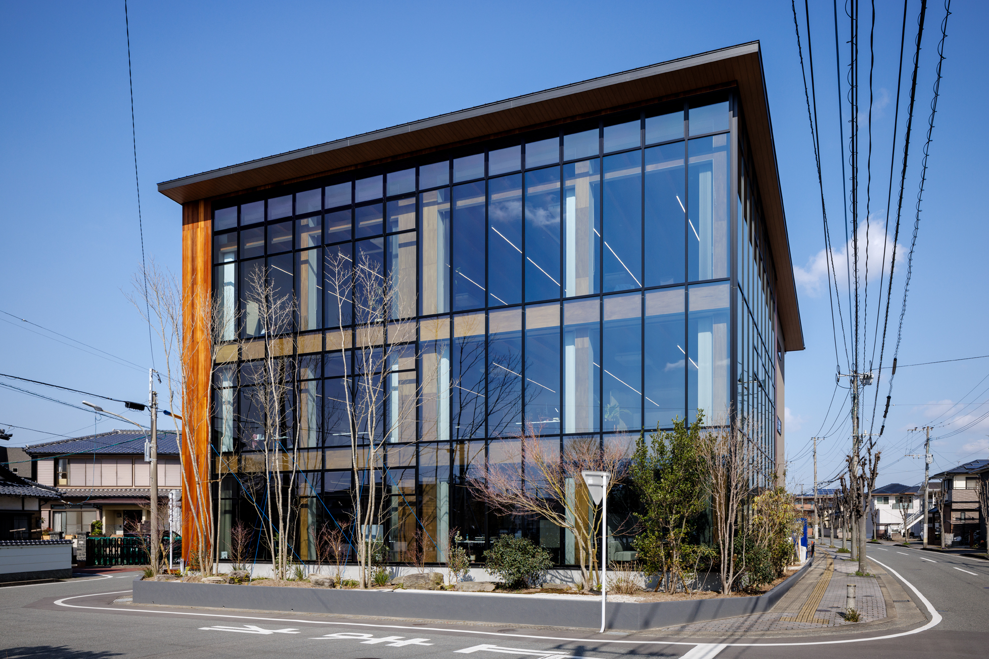 自社ビルこそ木造化！SE構法登録施工店の木造ビル事例まとめ